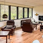 3 Bedroom Stunning In *